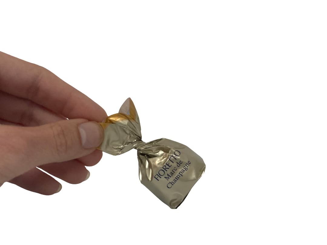 Lindt Schokolade LINDOR Mischung | 1371 g | Ca.109 Kugeln: Milch, 70%, Weiß, Milk&White, Stracciatella, Haselnuss, Salted Caramel, Double Chocolate, Feinherb, Pistazie | Schokoladengeschenk