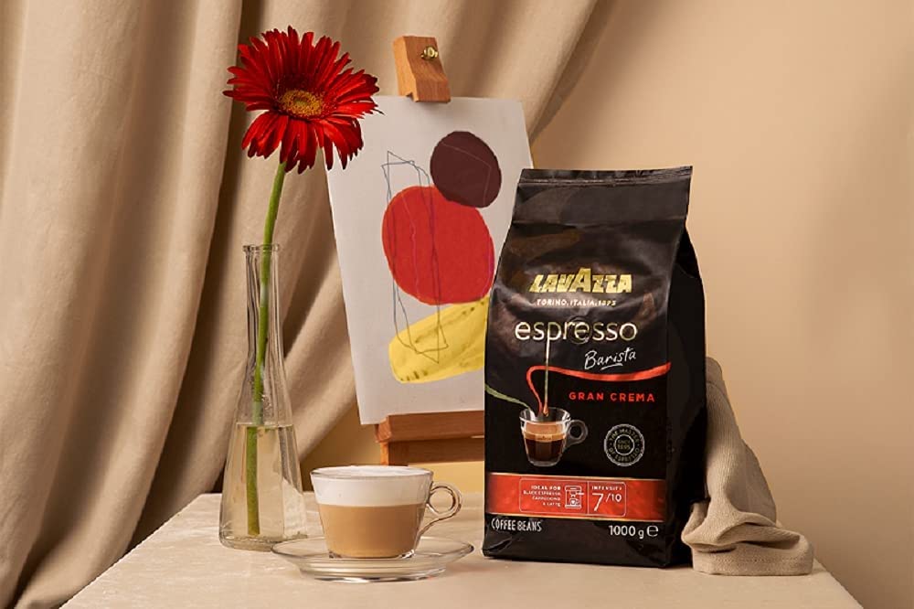 Lavazza, Espresso Barista Intenso, ganze Arabica und Robusta Kaffeebohnen, mit Kakao- und Holzaromen, für einen intensiven Kaffee, Intensität 9/10, mittlere Röstung, 1 kg Packung