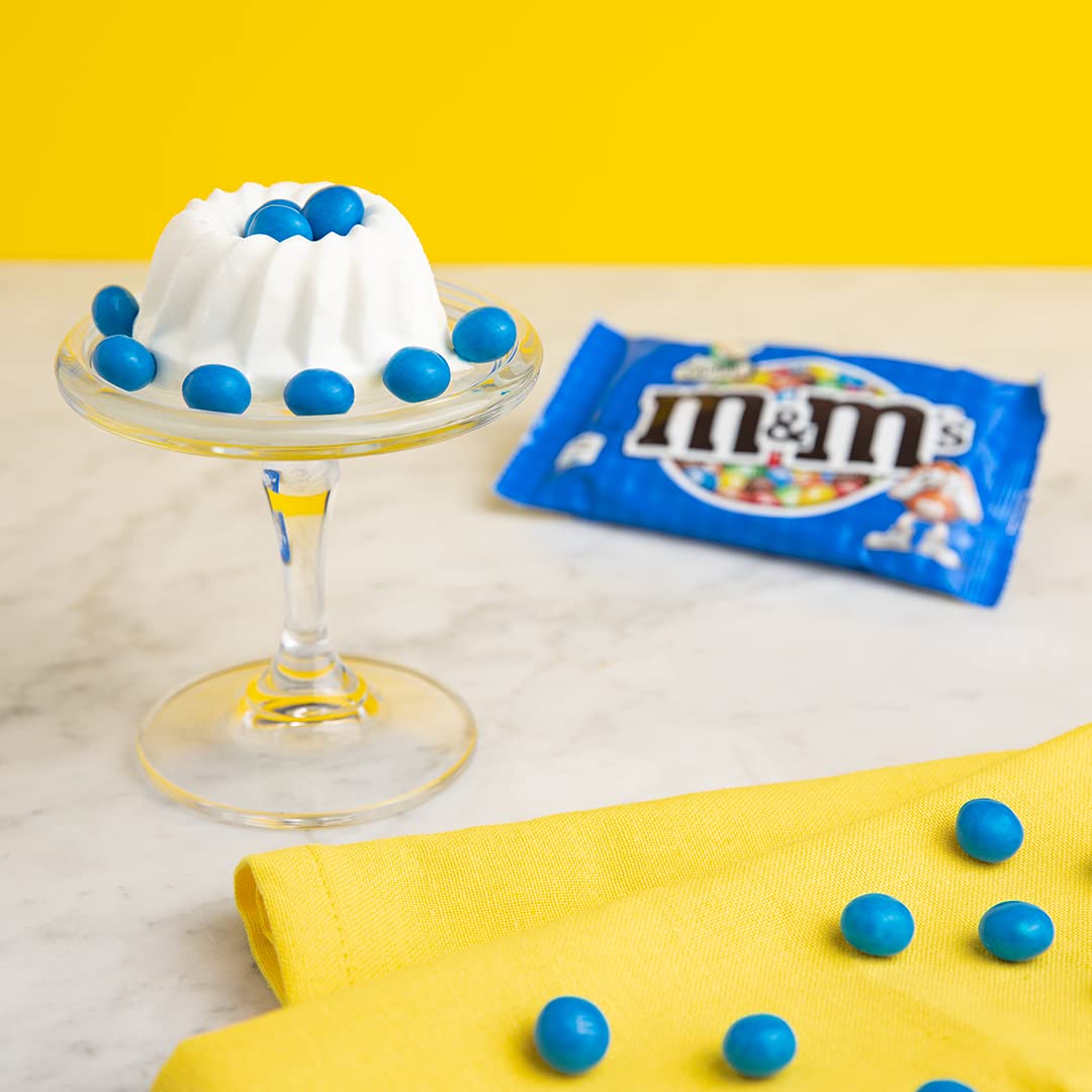M&M's Crispy, Schokoladen Großpackung, 24 x 36g, Knusprige Schokolinsen als Süßigkeiten, Schokoladen Geschenk (816g)