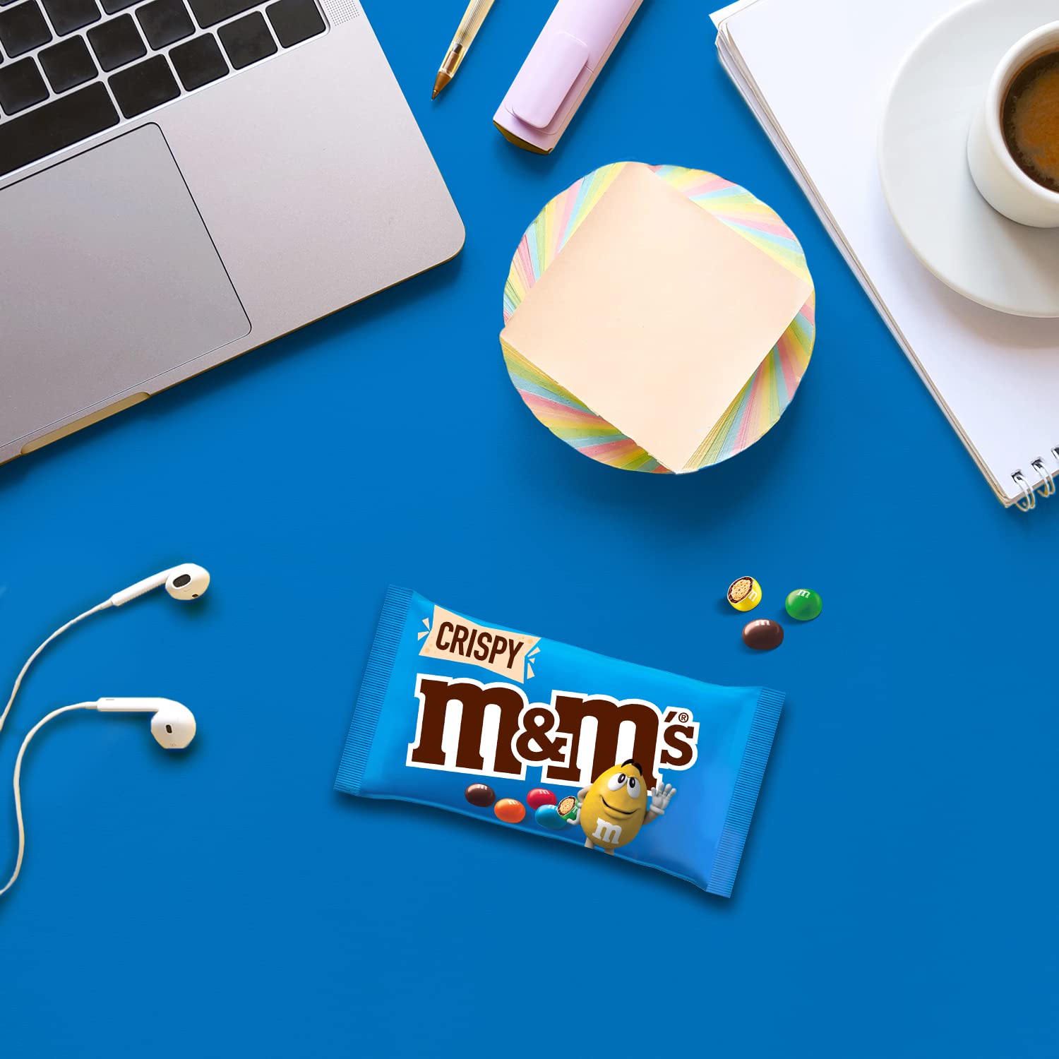 M&M's Crispy, Schokoladen Großpackung, 24 x 36g, Knusprige Schokolinsen als Süßigkeiten, Schokoladen Geschenk (816g)