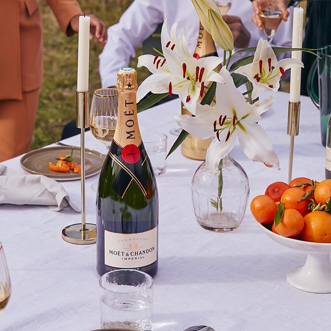 Moët & Chandon Impérial Brut Champagner, 75cl, in Geschenkbox | Ikone aus der Champagne | Elegant, frisch & fruchtig | Feine Perlage | Harmonische Balance
