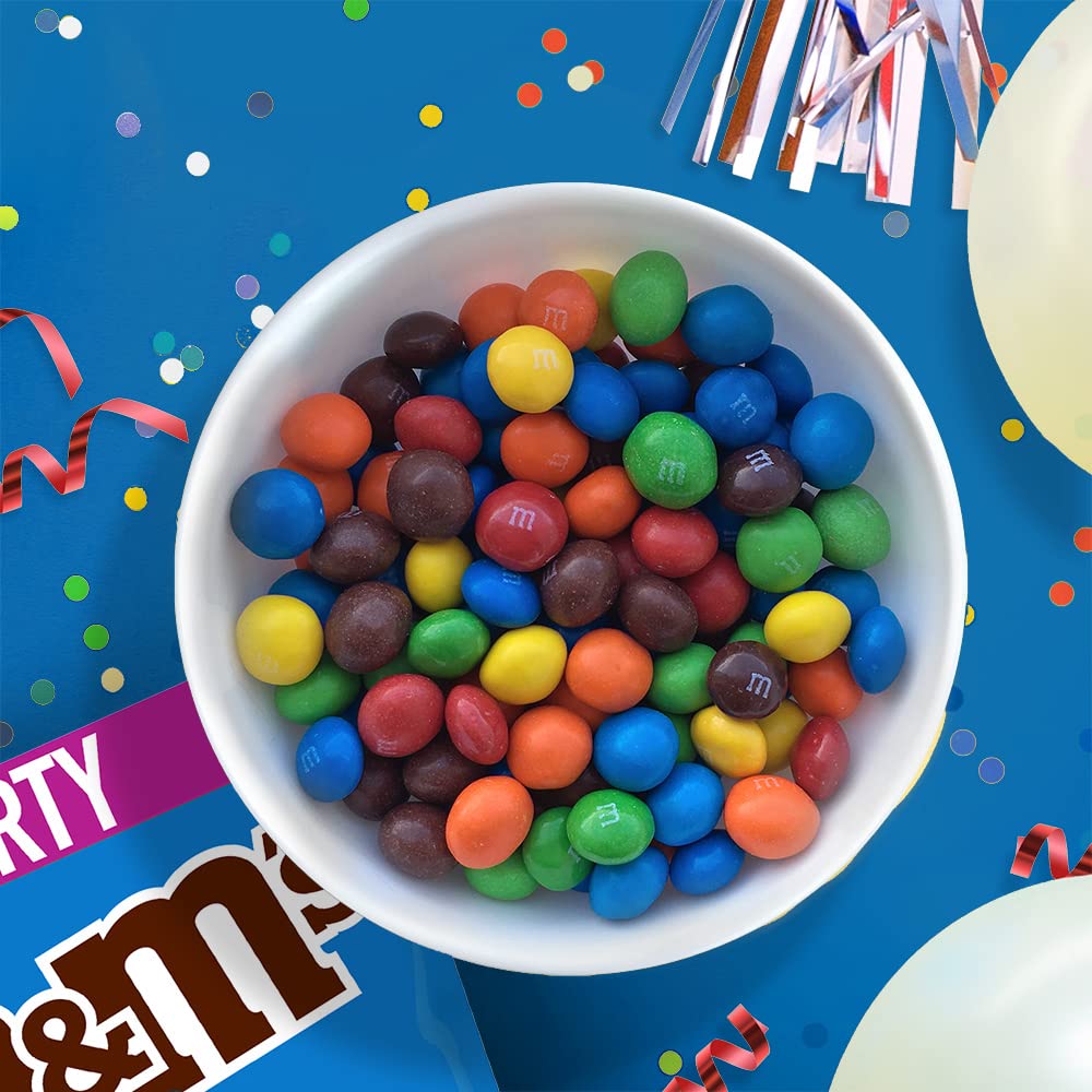 M&M's Crispy, Schokoladen Großpackung, 24 x 36g, Knusprige Schokolinsen als Süßigkeiten, Schokoladen Geschenk (816g)