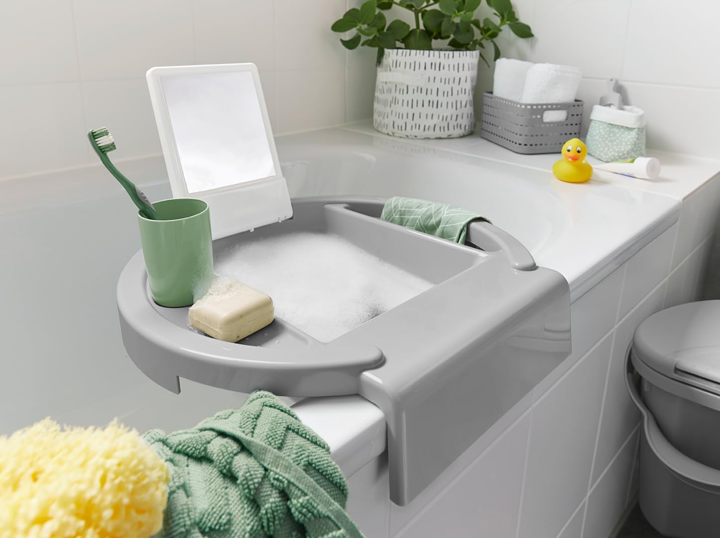 Rotho Babydesign Kiddy Wash - Kinderwaschbecken - Waschbecken - mobiles Kinderwaschbecken für die Badewanne - mit Spiegel- Ideal für Bad & Kinderzimmer grün
