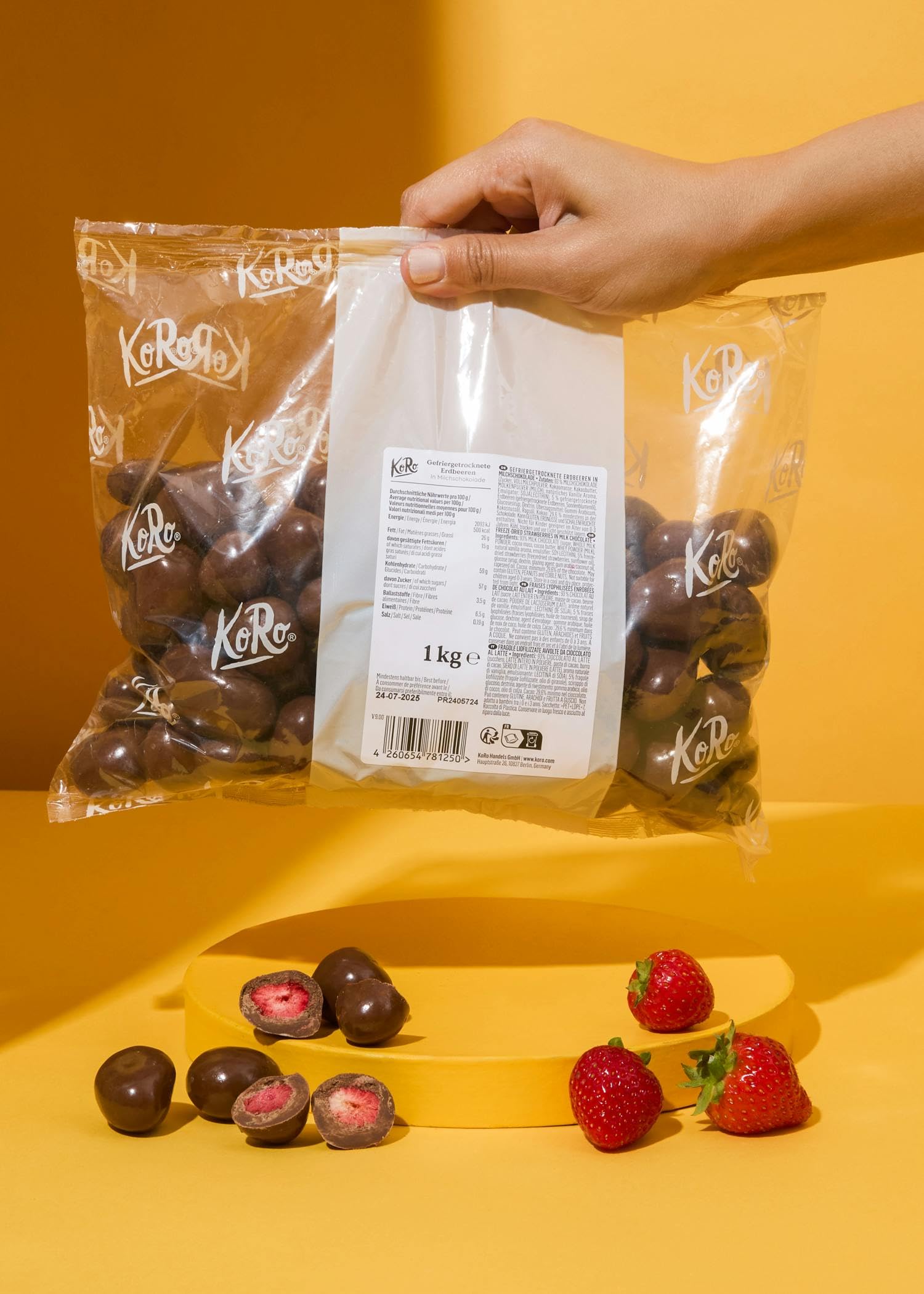 KoRo - Gefriergetrocknete Erdbeeren in Milchschokolade 1 kg - Knackig Fruchtig - Snack im Vorteilspack