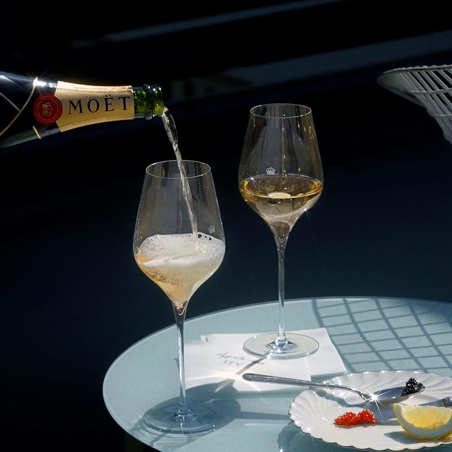 Moët & Chandon Impérial Brut Champagner, 75cl, in Geschenkbox | Ikone aus der Champagne | Elegant, frisch & fruchtig | Feine Perlage | Harmonische Balance