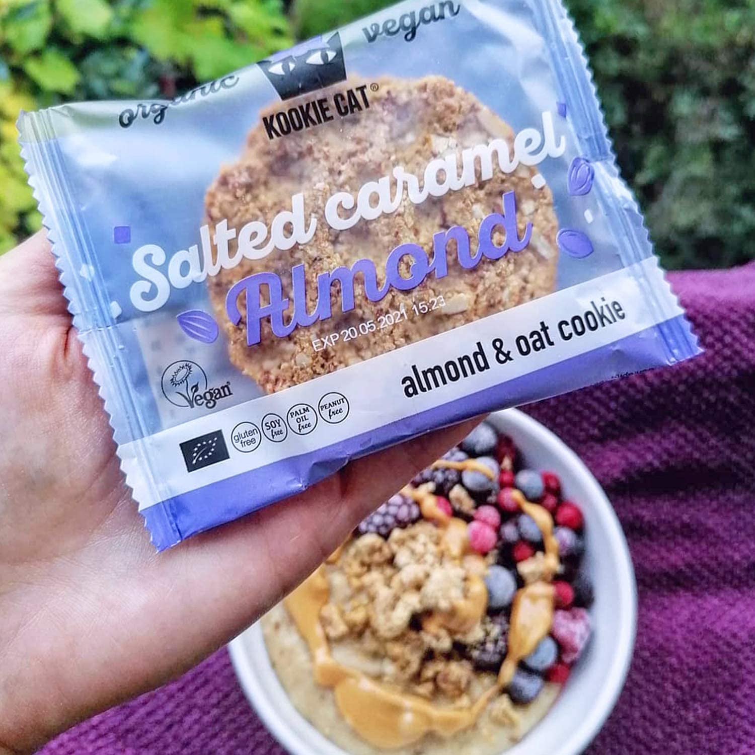 Kookie Cat Vanille Schokochip - Vegane Cookies Einzeln Verpackt, Glutenfrei, Sojafrei, Bio, Cashew & Hafer - 12 X 50g Multipack