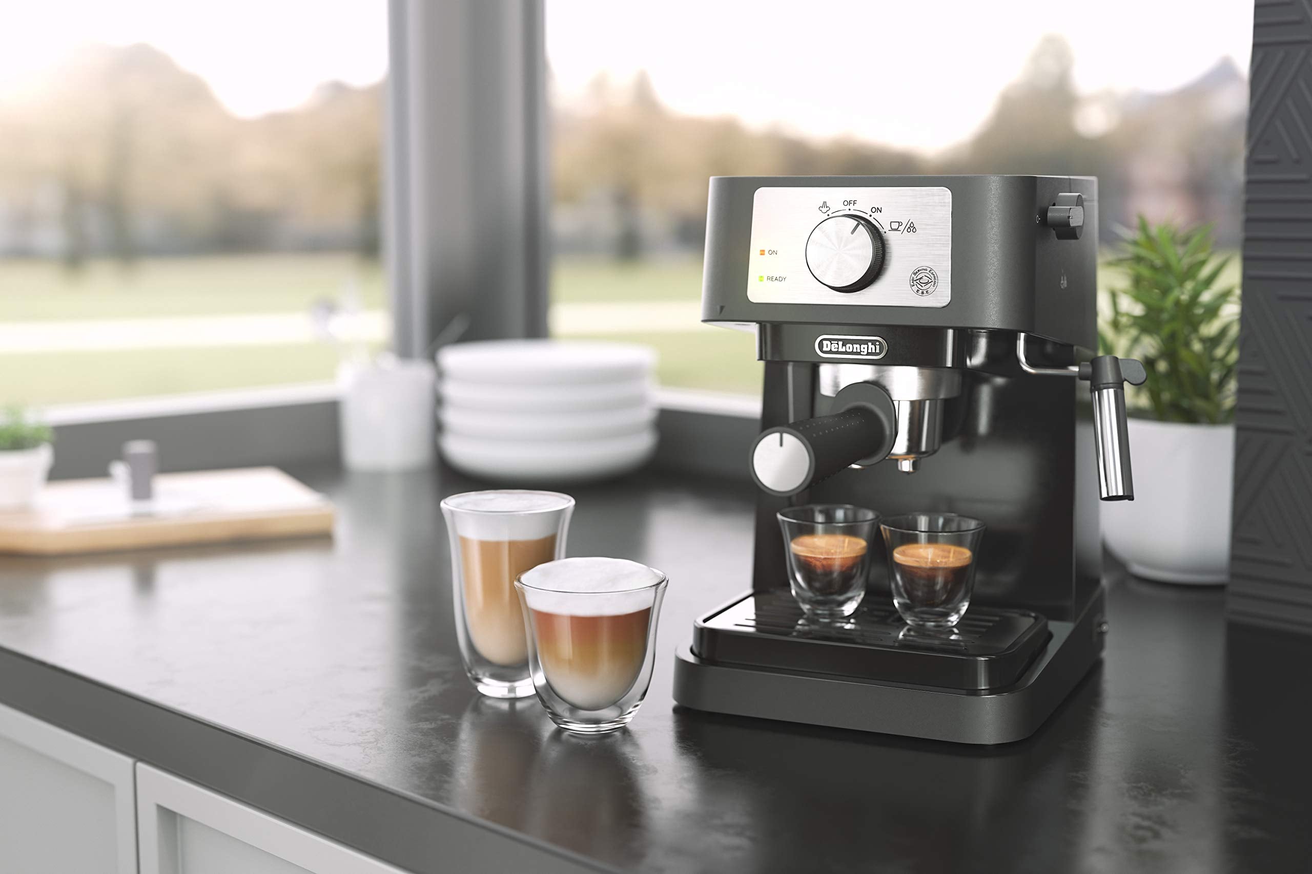 De'Longhi UPGRADED All-in-One Combination Coffee Maker & Espresso Machine + Advanced Adjustable Milk Frother for Cappuccino & Latte + Glass Coffee Pot 10-Cup, COM532M black