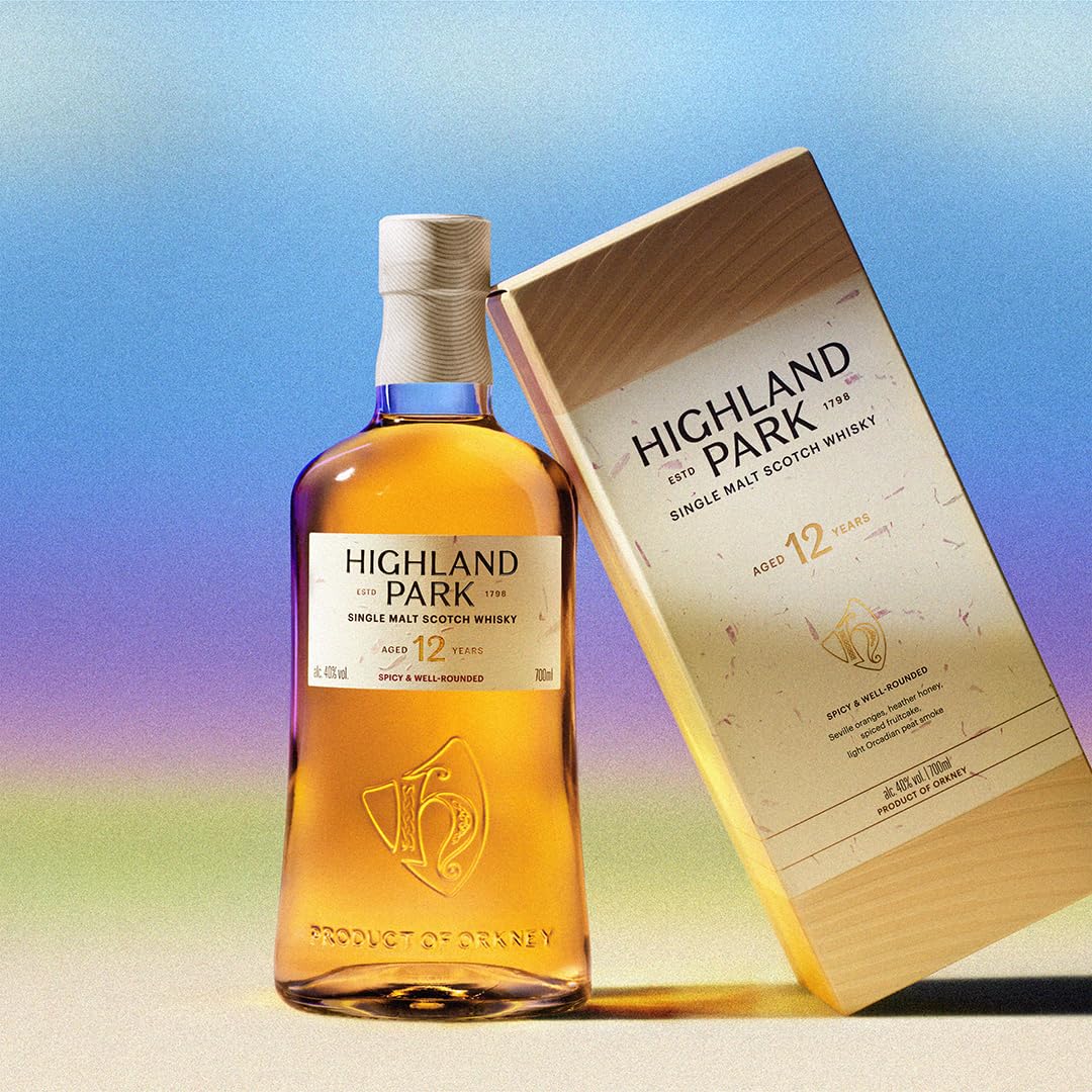 Highland Park 12 Jahre, Single Malt Scotch Whisky, vollmundiger, rauchiger Geschmack, mit der Wikinger-Seele, 40 Prozent Vol, 700 ml Einzelflasche