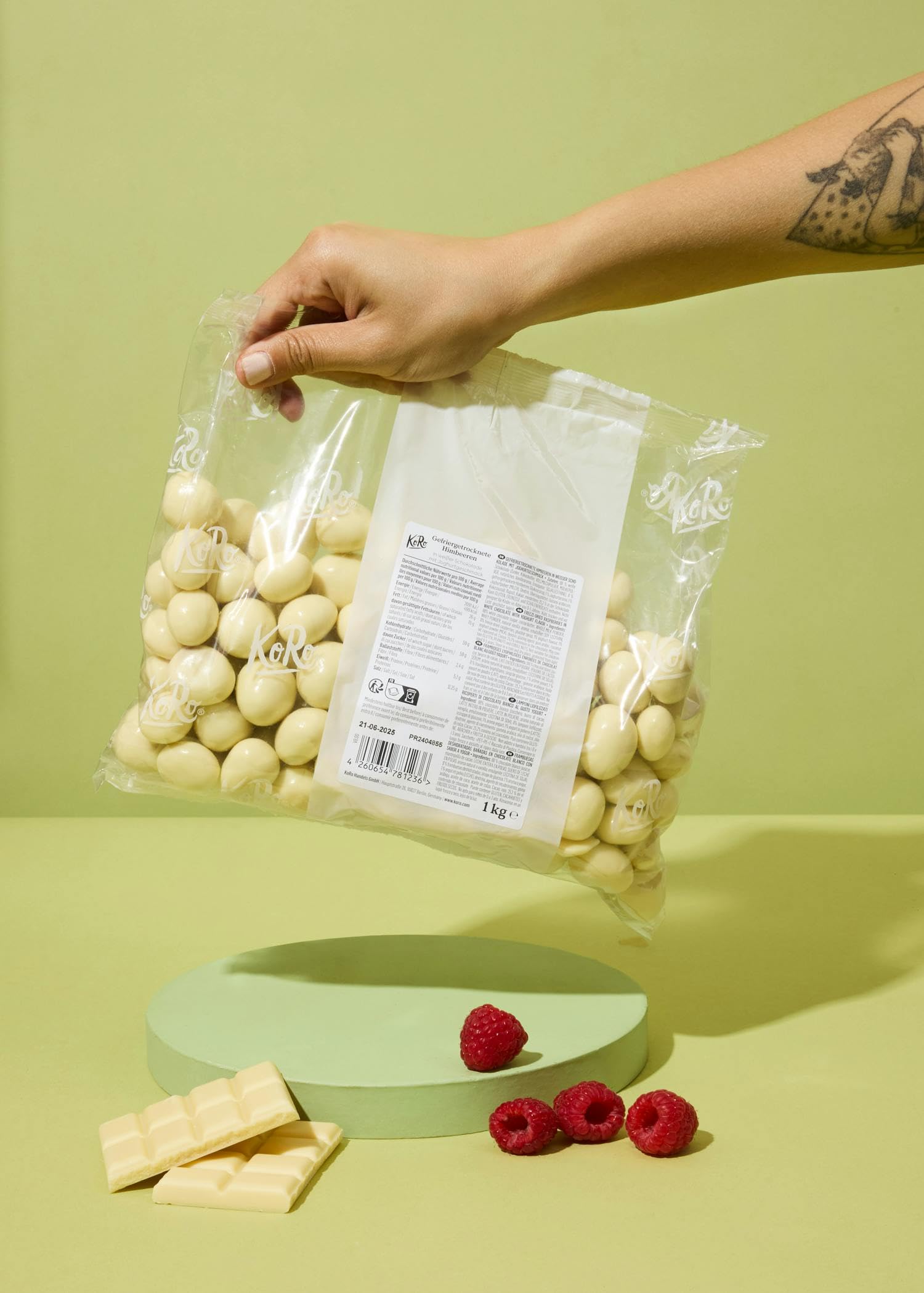 KoRo - Gefriergetrocknete Erdbeeren in Milchschokolade 1 kg - Knackig Fruchtig - Snack im Vorteilspack