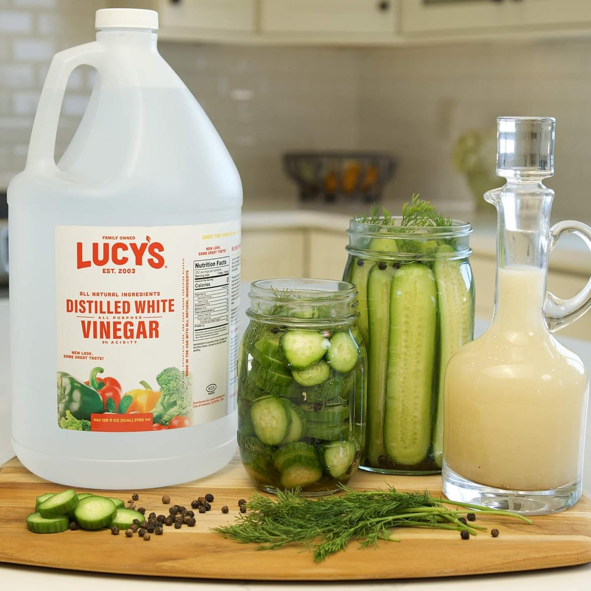 Lucy's Family Owned - Natural Distilled White Vinegar, 1 Gallon (128 oz) - 5% Acidity (White Vinegar, 1 Gallon (128 fl oz.))