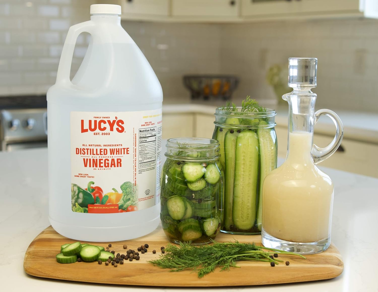 Lucy's Family Owned - Natural Distilled White Vinegar, 1 Gallon (128 oz) - 5% Acidity (White Vinegar, 1 Gallon (128 fl oz.))
