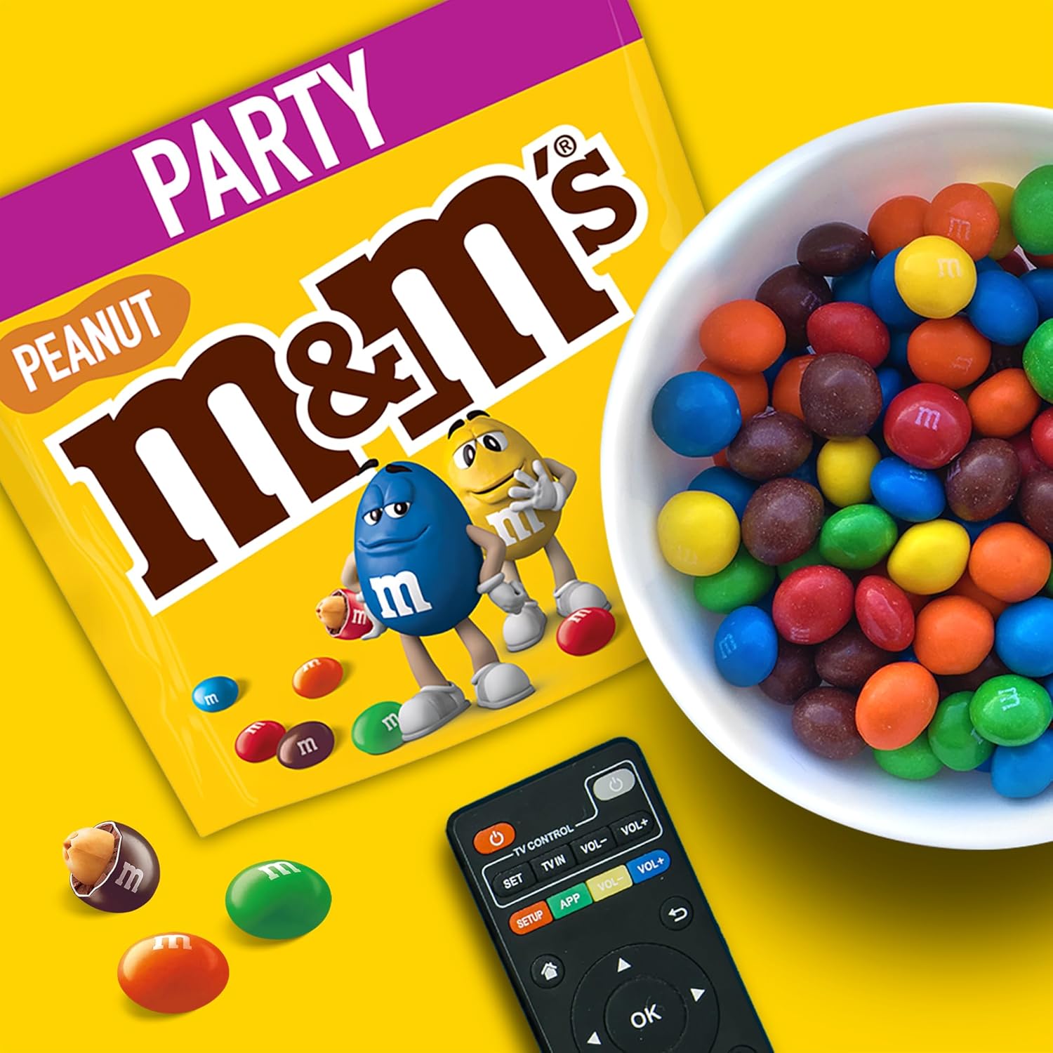 M&M’s Peanut Großpackung Schokolade, Knackige Schokolinsen mit bunter Zuckerhülle als Süßigkeiten, Party-Mix, 1 x 800 g, Für Weihnachten oder als Adventskalender Süßigkeiten