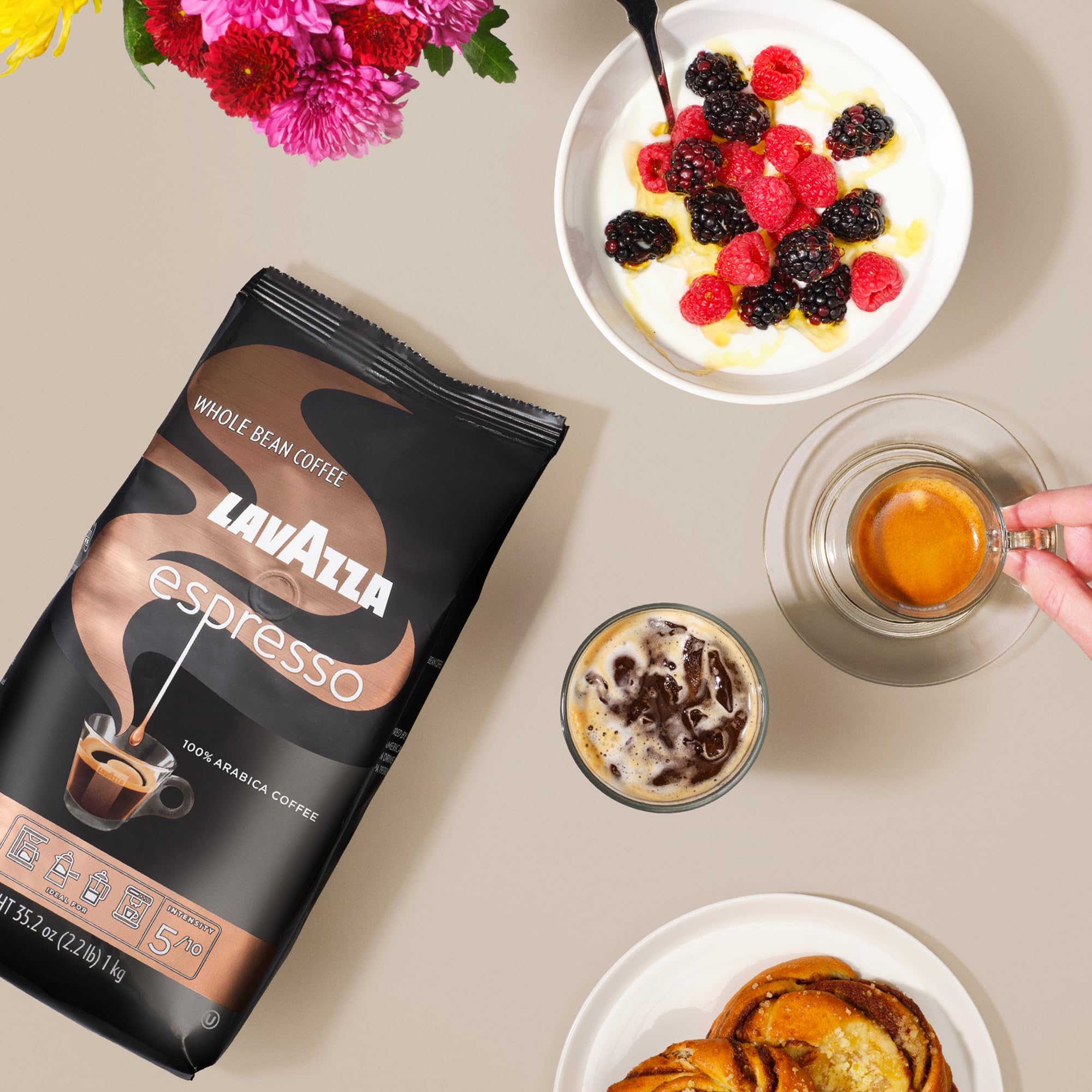Lavazza Super Crema Whole Bean Coffee, Medium Espresso Roast, Arabica and Robusta Blend, 2.2 lb Bag, Package May Vary (Pack of 1)