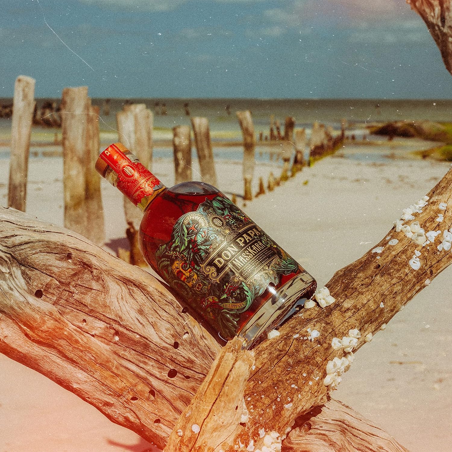 Don Papa Masskara | Rumbasis mit exotischen, philippinischen Früchten und Honig verfeinert | 700ML