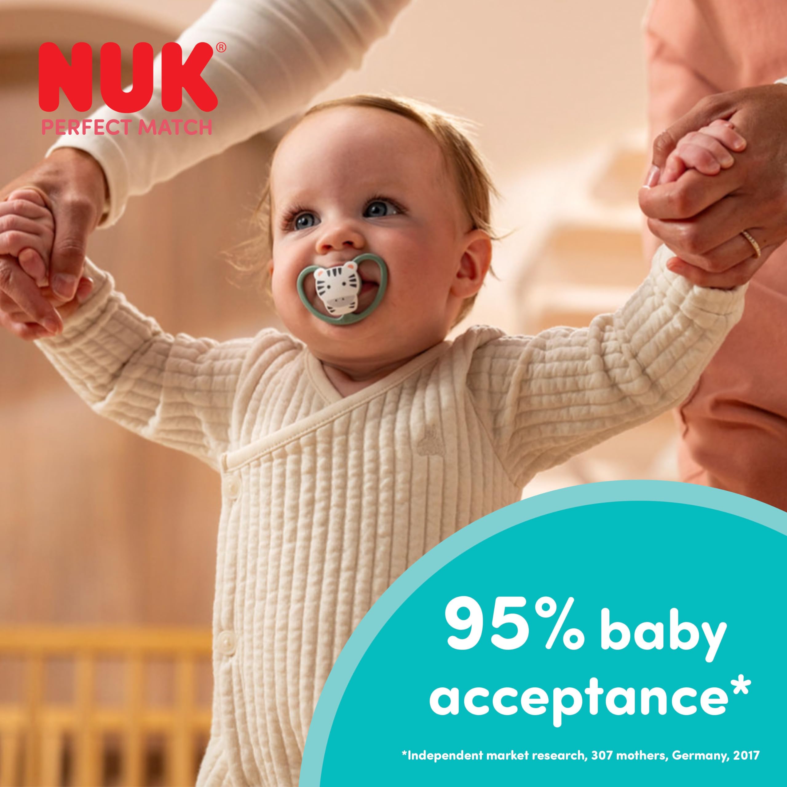 NUK Perfect Match Air Day & Night Baby-Schnuller | 0-6 Monate | Leuchtende Schnuller, die Luftzirkulation fördern & Speichelrash verhindern | 95% Baby-Akzeptanz** | Sortiert | 4 Stück