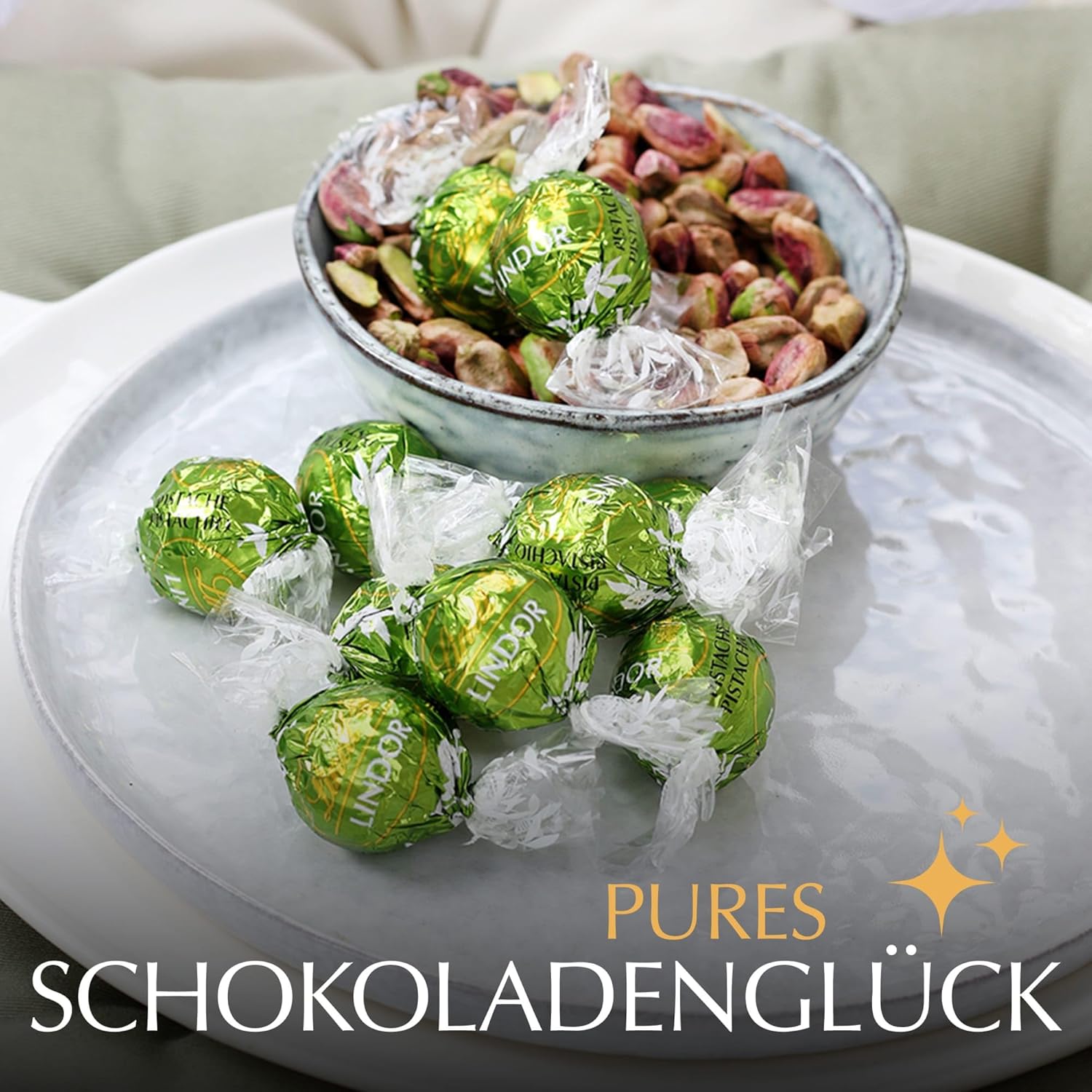 Lindt Schokolade | LINDOR Cornet Pistazie | 500g | 38 Kugeln in Vollmilchschokolade mit zartschmelzender Pistazien Füllung im süßen Cornet | Schokoladen Geschenk