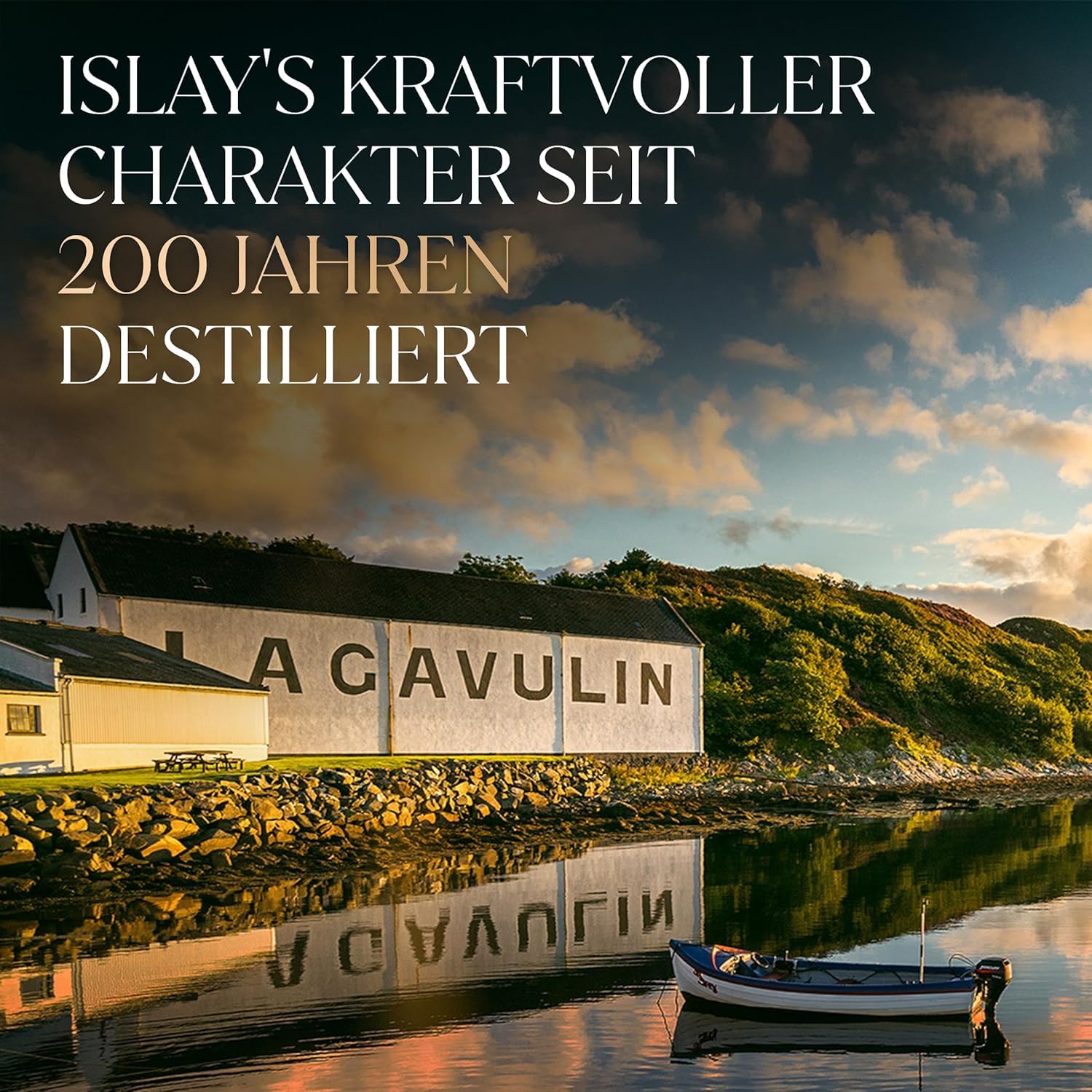 Lagavulin 16 Jahre Islay Single Malt Scotch Whisky, 43 % Vol, vol| rauchig, intensiv, torfig, süßer und salziger Single Malt Whisky, in Geschenkbox, gereift in Eichenfässern, 700ml