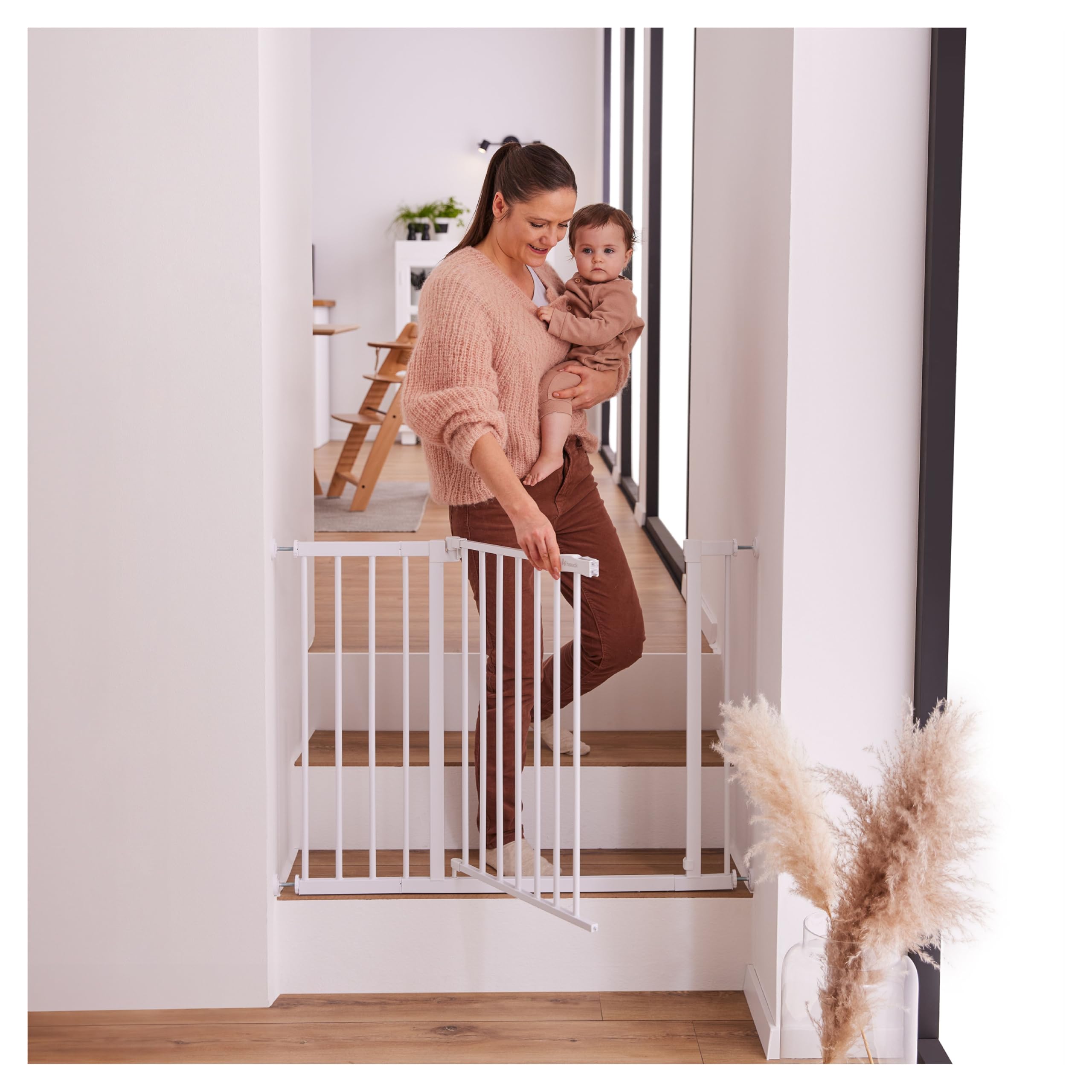 hauck Open N Stop 2 + 21 cm Verlängerung, Weiß - Kinderschutzgitter Hundegitter, Verstellbare Breite 96-101 cm, 77 cm Hoch, Beidseitige Einhand Öffnung, ohne Bohren, für Innen