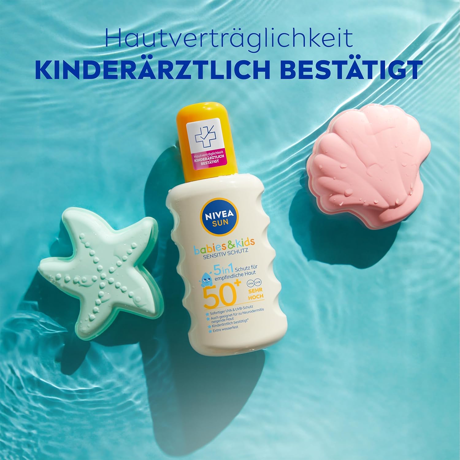 NIVEA SUN Babies & Kids Sensitiv Schutz 5in1 Sonnenspray LSF 50+, extra wasserfestes Sonnencreme Spray für Kinder, duftfreier Sonnenschutz auch für zu Ekzemen neigende Haut (200 ml)