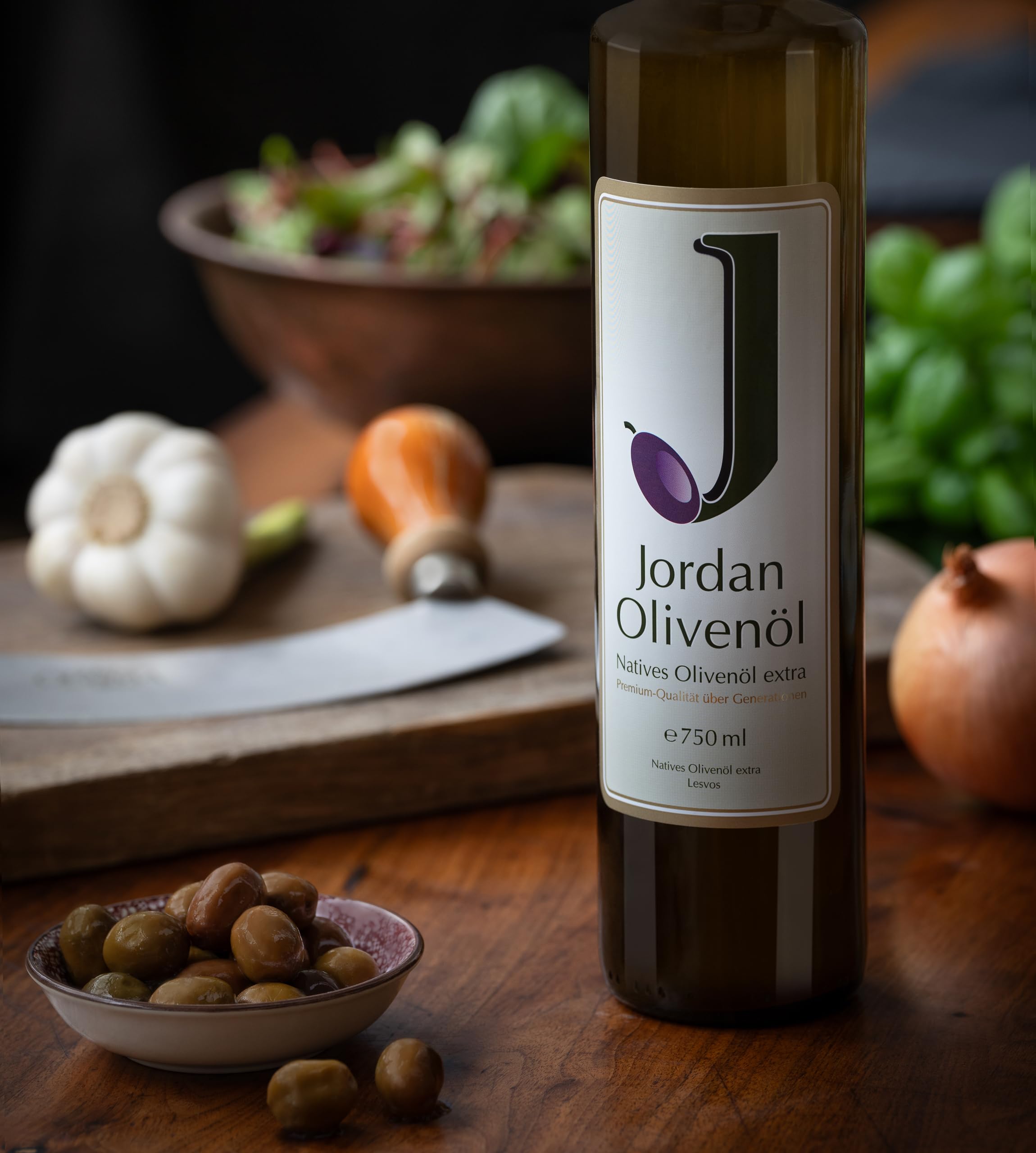 Jordan Olivenöl – Natives Olivenöl Extra - Flasche - 750 Milliliter - Öl kaltgepresst - griechische Oliven von Lesbos aus Jordans Olivenhainen - Ölflasche mit integriertem Ausgiesser & Tropfschutz