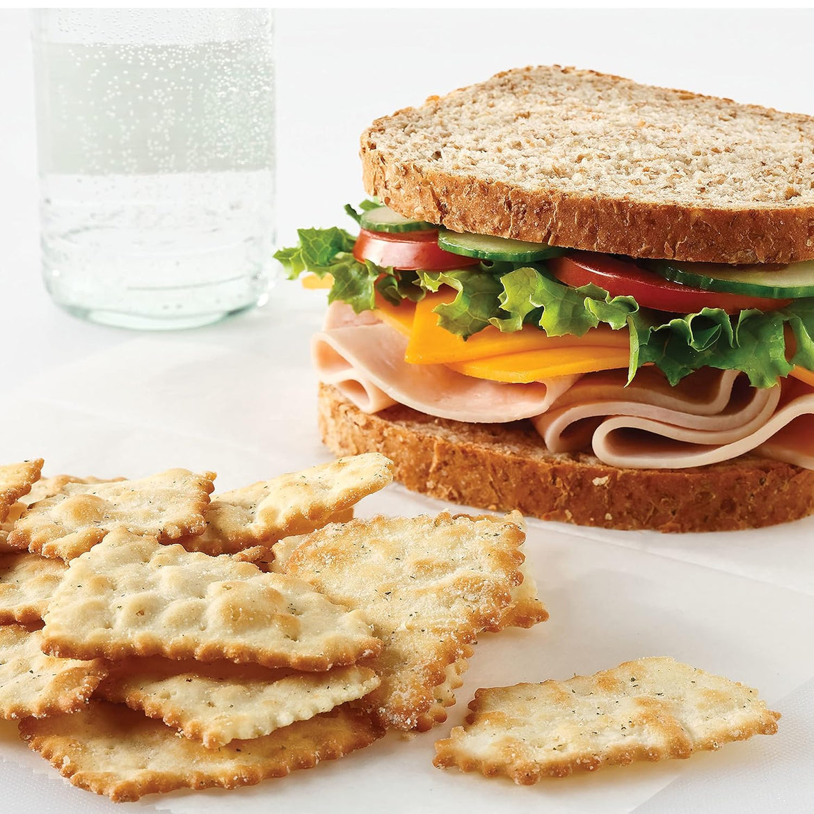 Nabisco Cracker Variety Pack, RITZ Toasted Chips, Wheat Thins Snacks Whole Grain Wheat Crackers and Triscuit Minis Whole Grain Wheat Vegan Crackers, 40 Snack Packs