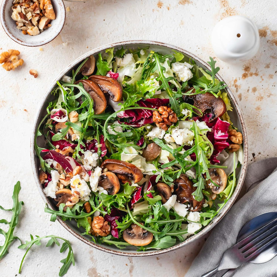 Yupik Organic Raw California Walnuts, Halves, 2.2 lb (35.2 oz), Kosher, Gluten-Free, Non-GMO, Vegan, Half Nuts, Unsalted, Unroasted, Source of Omegas, Healthy Snacks, Ideal for Baking & Cooking