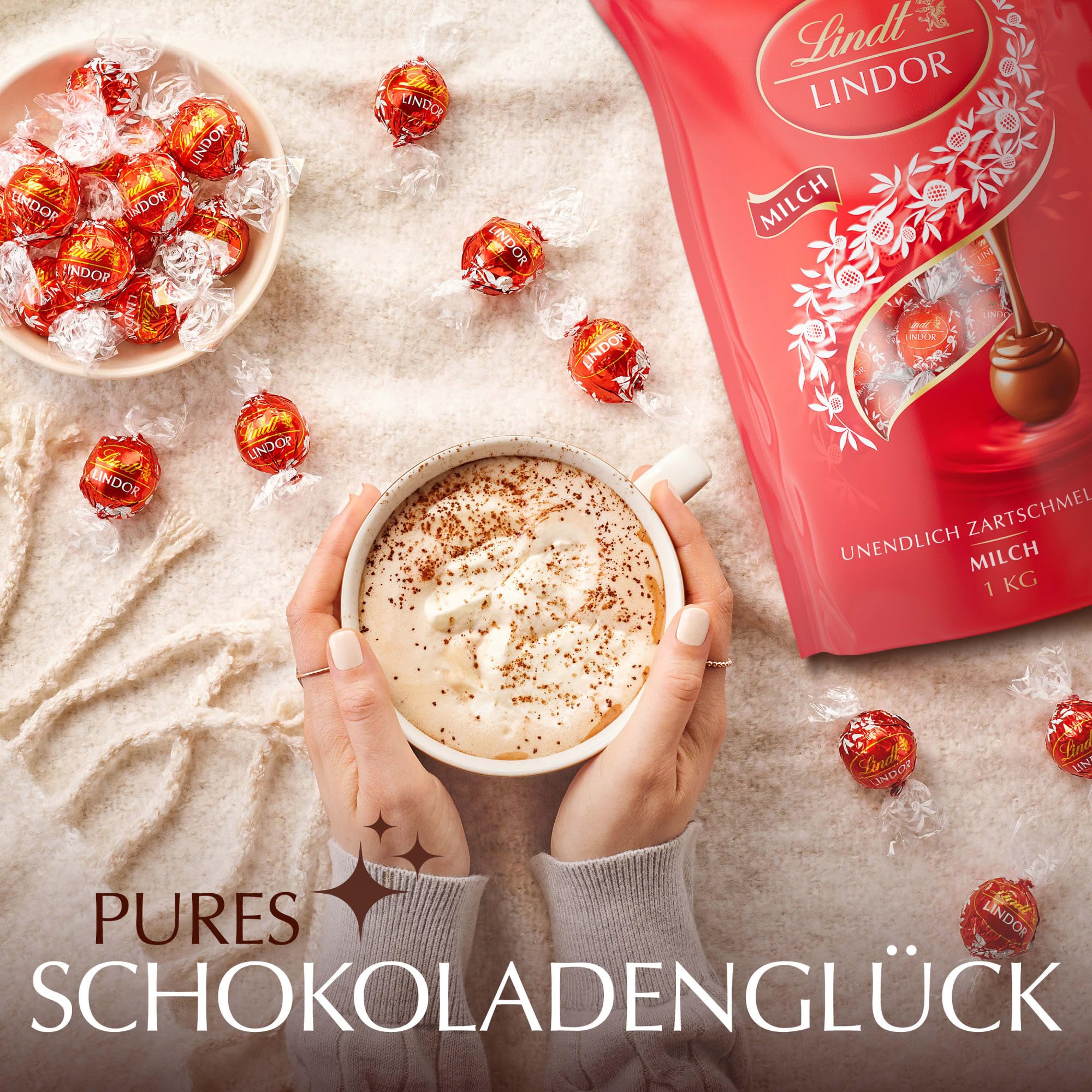 Lindt LINDOR Schokoladen Kugeln Extra Dunkel | ca. 80 Kugeln Edelbitterschokolade feinherb | dunkle Schokolade mit 70% Kakao | Großpackung, Pralinen-Geschenk | 1kg (1er Pack)